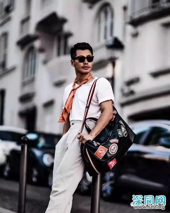 皮肤黑的人要怎么选衣服呢? 皮肤黑的人要怎么选衣服呢?