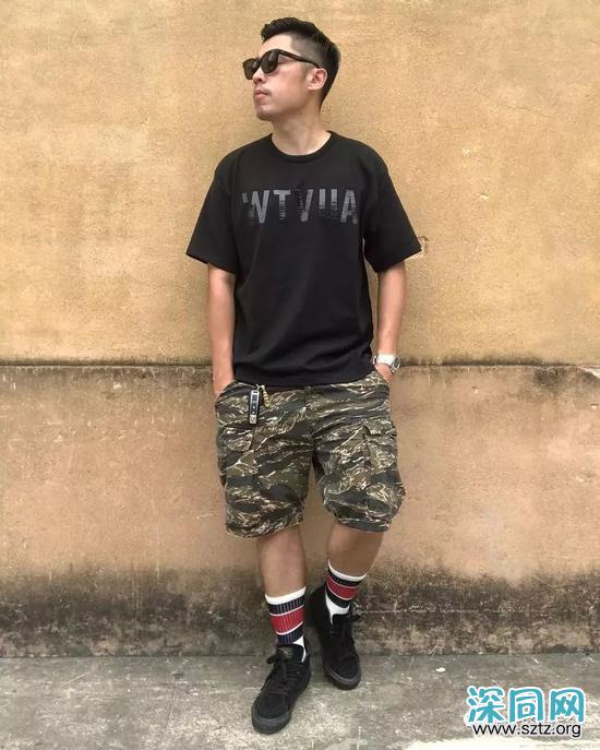 皮肤黑的人要怎么选衣服呢? 皮肤黑的人要怎么选衣服呢?