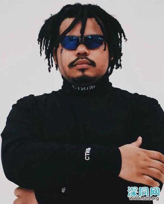 大叔都嫌“丑”的眼镜 为什么王一博抢着戴? 大叔都嫌“丑”的眼镜 为什么王一博抢着戴?