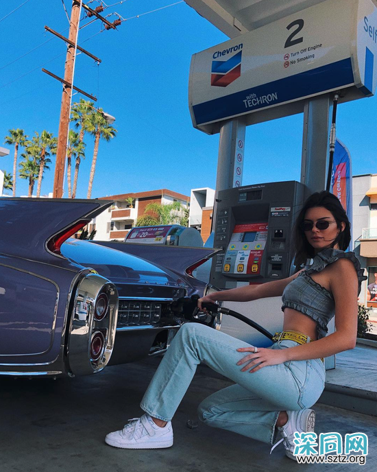 大叔都嫌“丑”的眼镜 为什么王一博抢着戴? 大叔都嫌“丑”的眼镜 为什么王一博抢着戴?