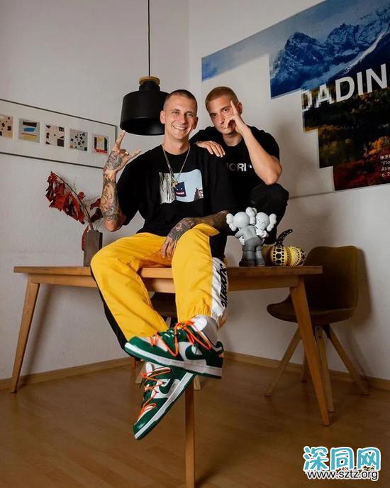 黑T与白T 谁才是男人T恤中的百搭王者? 黑T与白T 谁才是男人T恤中的百搭王者?