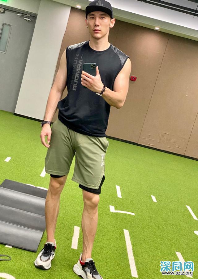 丁一今成网红,练出腱子肉不输年轻人 丁一今成网红,练出腱子肉不输年轻人