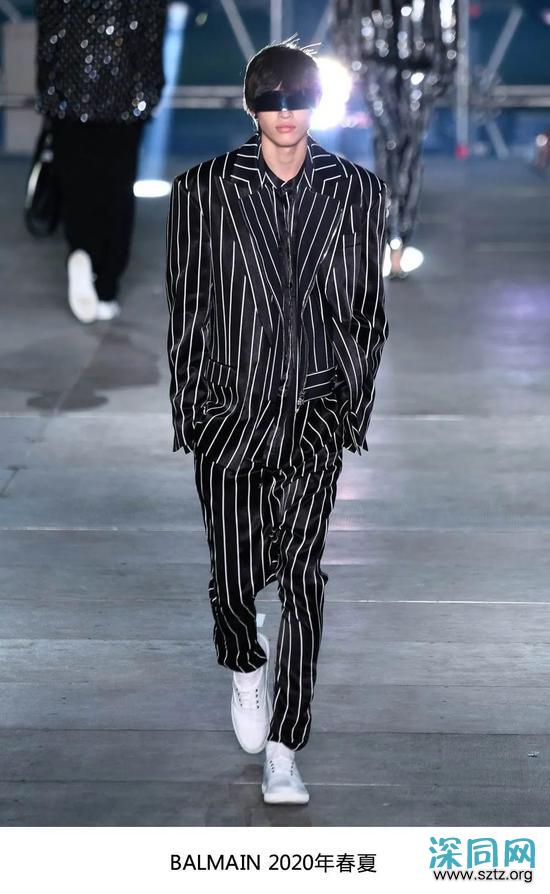 耍帅一招就够 这才是男人夏天需要的性感单品 耍帅一招就够 这才是男人夏天需要的性感单品