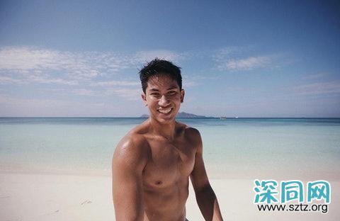 28岁文莱王子六块腹肌运动全能长相如好莱坞明星 28岁文莱王子六块腹肌运动全能长相如好莱坞明星