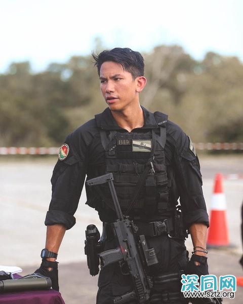 28岁文莱王子六块腹肌运动全能长相如好莱坞明星 28岁文莱王子六块腹肌运动全能长相如好莱坞明星