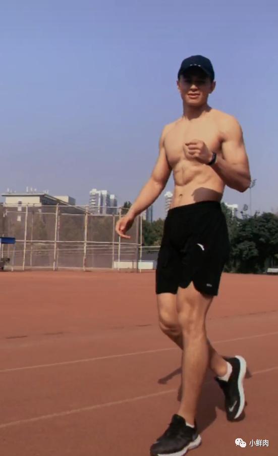 191cm山东大鼻子小哥走红,这也太猛了吧 191cm山东大鼻子小哥走红,这也太猛了吧