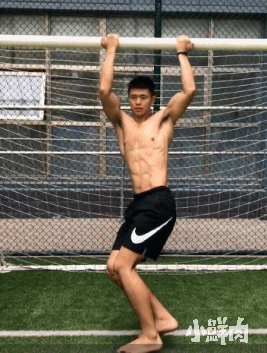 191cm山东大鼻子小哥走红,这也太猛了吧 191cm山东大鼻子小哥走红,这也太猛了吧