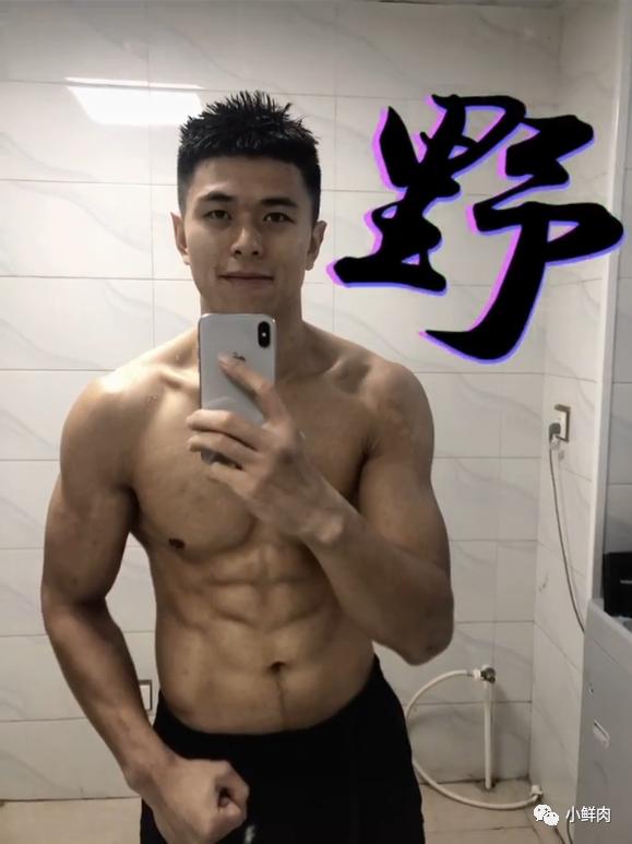 191cm山东大鼻子小哥走红,这也太猛了吧 191cm山东大鼻子小哥走红,这也太猛了吧