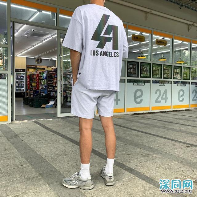 男生夏季帅气日常穿搭,T恤+短裤,简单又有型 男生夏季帅气日常穿搭,T恤+短裤,简单又有型