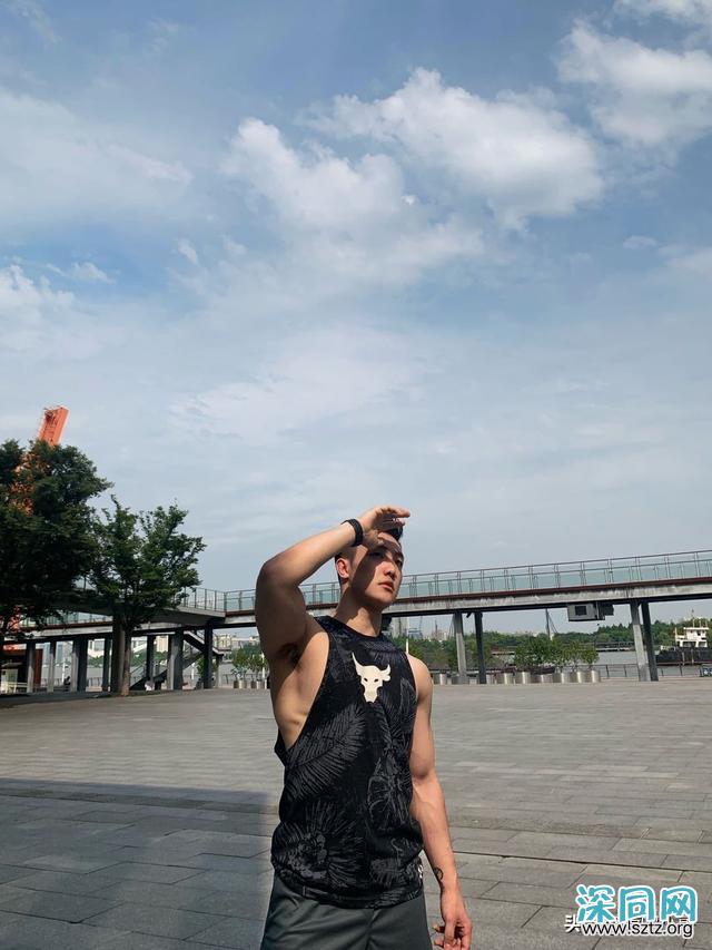 身高177,体重80公斤的小哥哥,夏天穿搭凉爽又帅气! 身高177,体重80公斤的小哥哥,夏天穿搭凉爽又帅气!