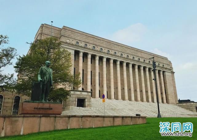 北欧芬兰女总理结婚:收银员的逆袭人生,背后却是对“同性”宽容 北欧芬兰女总理结婚:收银员的逆袭人生,背后却是对“同性”宽容