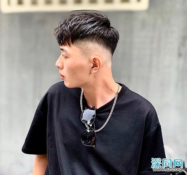 男生夏天偶尔剪这7款发型,也很清爽时髦,帅气挡不住 男生夏天偶尔剪这7款发型,也很清爽时髦,帅气挡不住