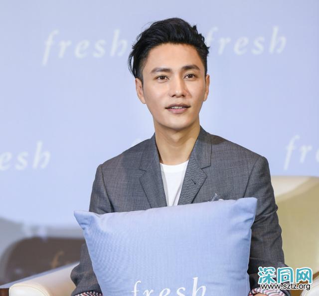 脸上有这4个特征的男生,特别适合留“背头”发型,轻熟显帅气 脸上有这4个特征的男生,特别适合留“背头”发型,轻熟显帅气