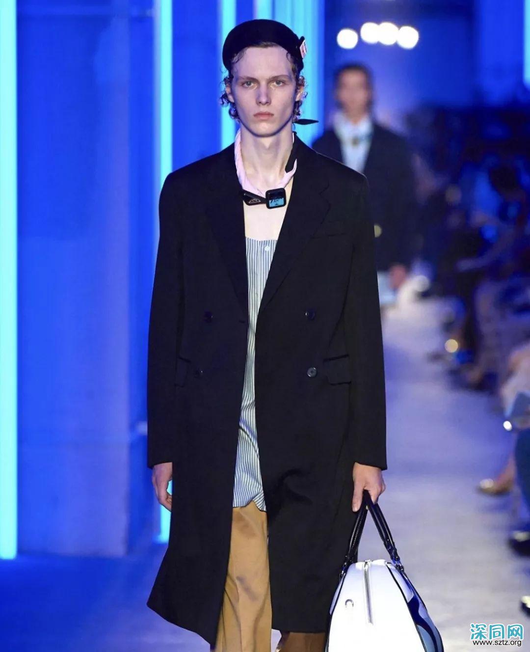 本季度最火男模是他,19岁的比利时小将,宛如油画中的男孩 本季度最火男模是他,19岁的比利时小将,宛如油画中的男孩