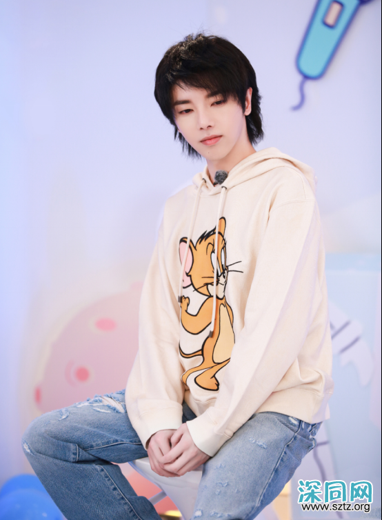 清新别致的男士服装该怎么穿?看以下几款服装就知道,太时髦了 清新别致的男士服装该怎么穿?看以下几款服装就知道,太时髦了