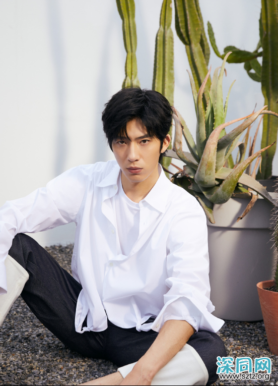 清新别致的男士服装该怎么穿?看以下几款服装就知道,太时髦了 清新别致的男士服装该怎么穿?看以下几款服装就知道,太时髦了