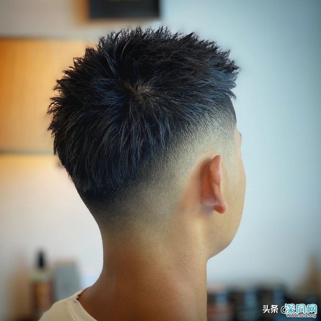 为什么那么多男士剪两侧铲短发型?你也会爱上 为什么那么多男士剪两侧铲短发型?你也会爱上