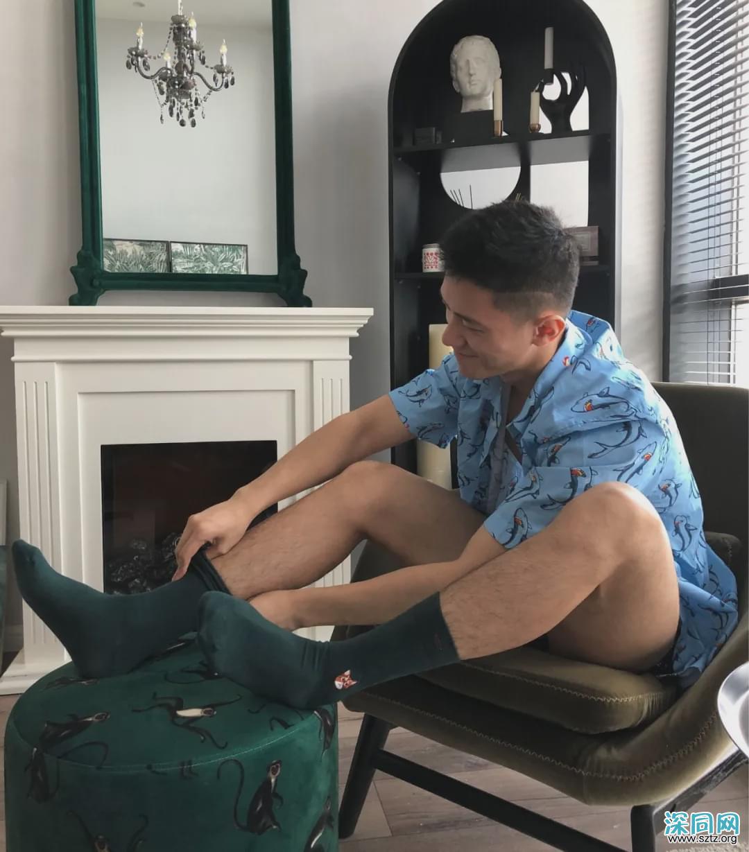 20岁183CM的大学运动男生,身材好到被盗图 20岁183CM的大学运动男生,身材好到被盗图