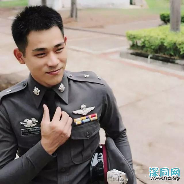 警察是泰国帅哥比例较高的一个行业,让我们看看制服帅哥们 警察是泰国帅哥比例较高的一个行业,让我们看看制服帅哥们