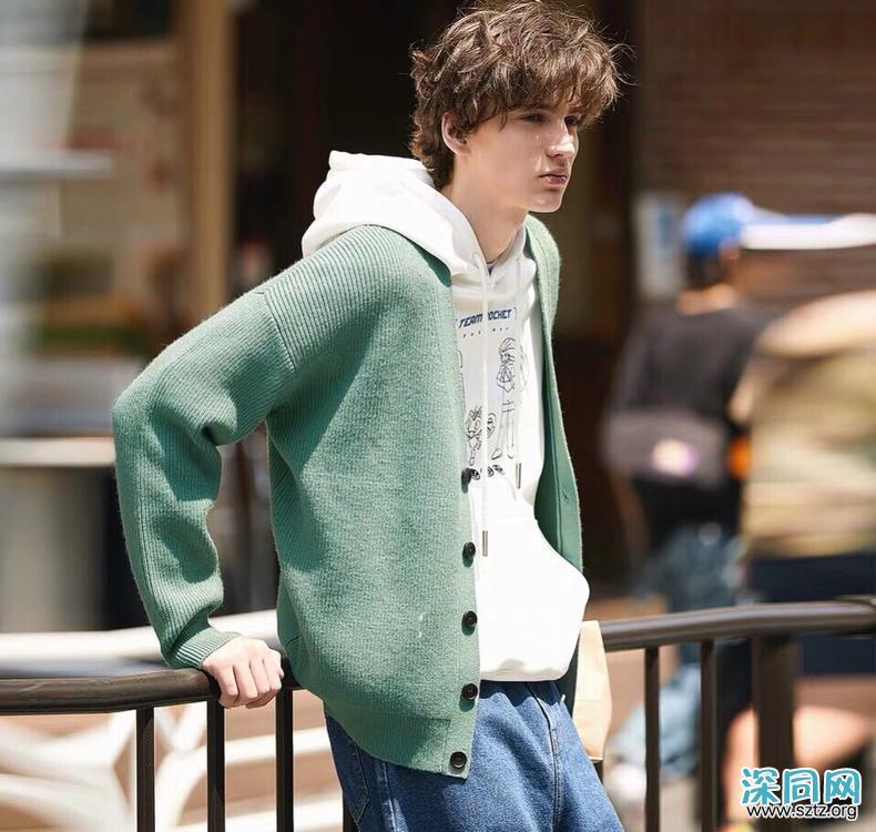 秋日的暖男范儿,一件针织衫就搞定 秋日的暖男范儿,一件针织衫就搞定