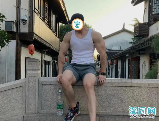 健身小伙因身材练得太强壮,惨遭女生嫌弃,网友:优秀也有罪? 健身小伙因身材练得太强壮,惨遭女生嫌弃,网友:优秀也有罪?