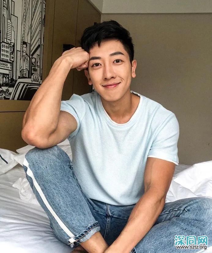 28岁台湾模特,浓眉大眼五官立体,肌肉身材具有视觉冲击 28岁台湾模特,浓眉大眼五官立体,肌肉身材具有视觉冲击