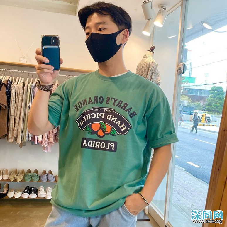 没过30岁的男生,别穿得太成熟!简单干净的T恤搭配,帅气又减龄 没过30岁的男生,别穿得太成熟!简单干净的T恤搭配,帅气又减龄