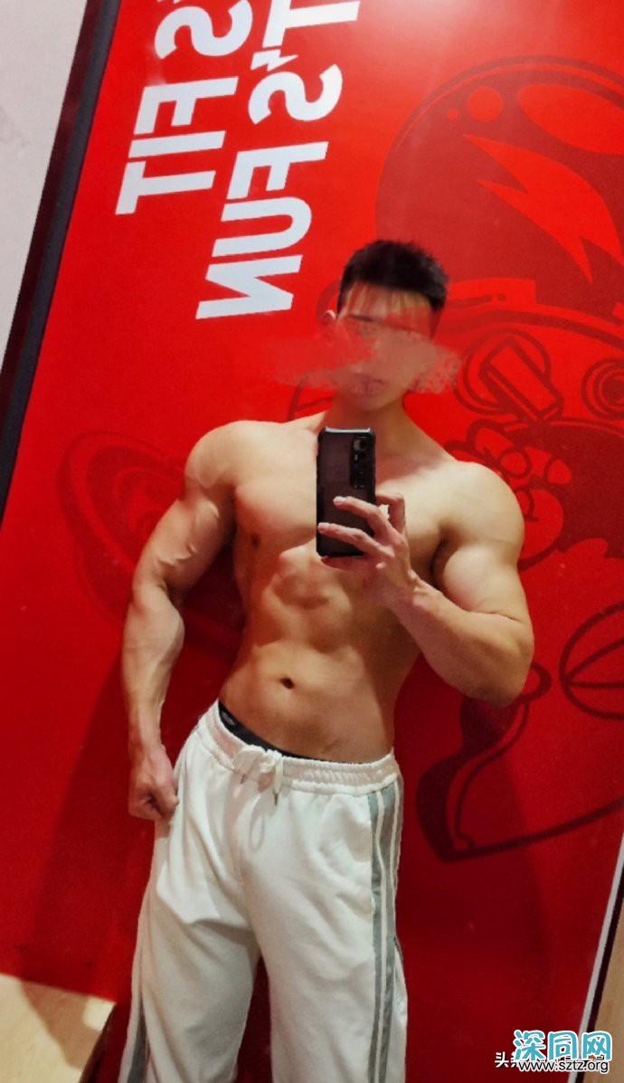 扒出这枚厚嘴唇大鼻子模特,满身肌肉,荷尔蒙爆棚 扒出这枚厚嘴唇大鼻子模特,满身肌肉,荷尔蒙爆棚