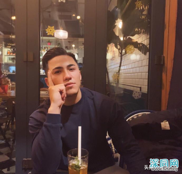 满身肌肉的新疆大男孩,前凸后翘,帅气逼人 满身肌肉的新疆大男孩,前凸后翘,帅气逼人